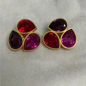 Clip earrings
